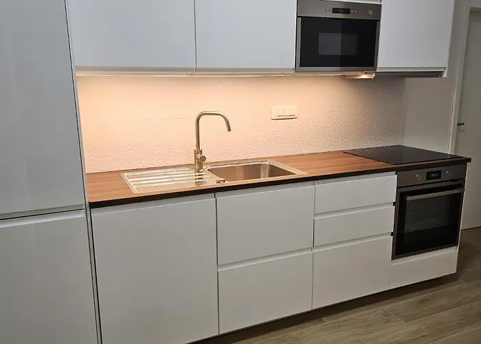 Memento With Private Bathrooms & Shared Kitchen Apartamento *